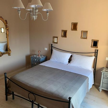Penthouse Garibaldi Apartman Catania-Fontanarossai nemzetközi repülőtér Kültér fotó