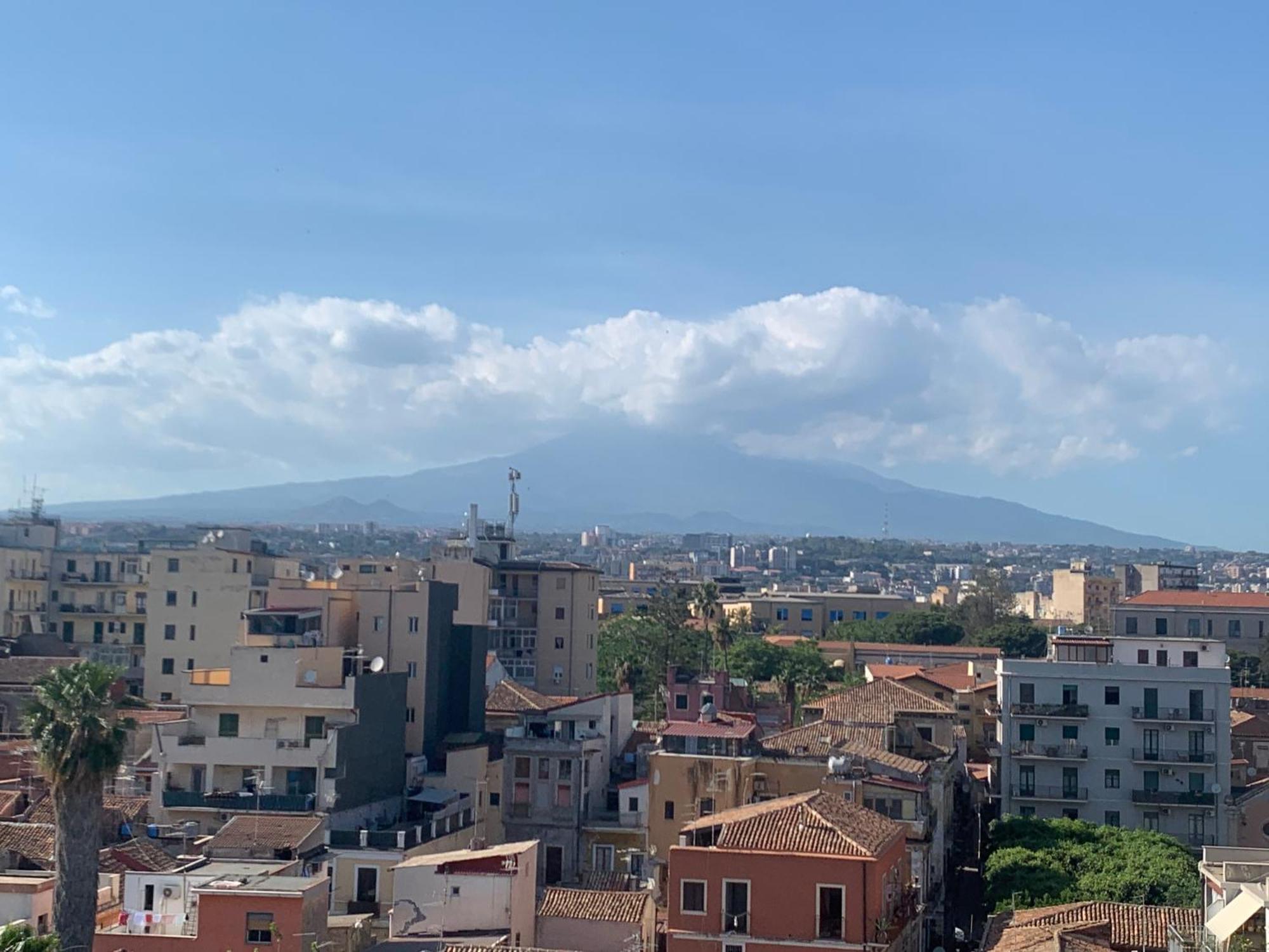 Penthouse Garibaldi Apartman Catania-Fontanarossai nemzetközi repülőtér Kültér fotó